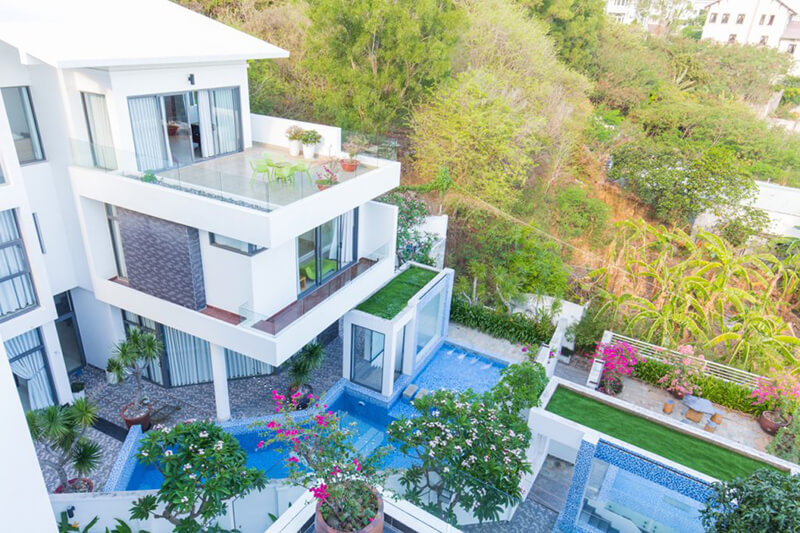 Villa có không gian yên tĩnh và bể bơi ngoài trời 